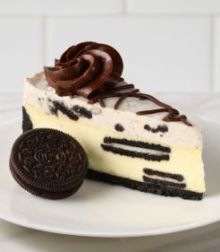 10" OREO Cookles and Cream Cheesecake